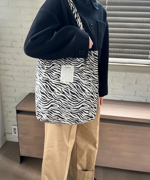 Me%（ミィパーセント）の「フェイクスエードタックトート  964988（トートバッグ・レディース・ブラック/グレー/その他・FREE）」の20枚目の写真