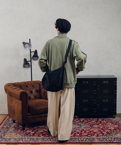 MUHET（ミュエータ）の「アソートトラックジャケット（ジャージ・レディース・インディゴブルー/ダークブラウン/カーキ・MEDIUM/X-LARGE）」の17枚目の写真