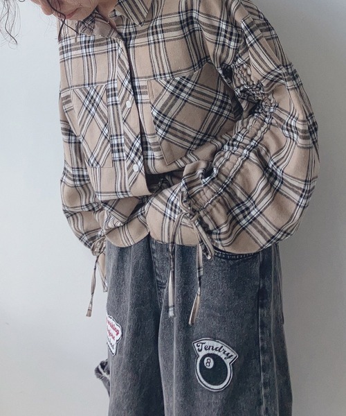 AS KNOW AS plus（アズノゥアズプラス）の「☆袖ドロスト ダブルポケットシャツ（シャツ/ブラウス・レディース・オフホワイト/カーキ/ブルー系/ベージュ系/ブルー系1/イエロー系1/レッド系/ブラック系/ピンク系2/ブラック系2/ホワイト系2/ホワイト系その他/ブラック系その他/ブルー系その他/グレー系3/ホワイト系3/ブラック系3・FREE）」の10枚目の写真