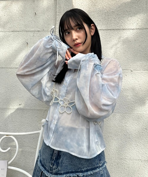 AS KNOW AS plus（アズノゥアズプラス）の「☆袖ドロスト ダブルポケットシャツ（シャツ/ブラウス・レディース・オフホワイト/カーキ/ブルー系/ベージュ系/ブルー系1/イエロー系1/レッド系/ブラック系/ピンク系2/ブラック系2/ホワイト系2/ホワイト系その他/ブラック系その他/ブルー系その他/グレー系3/ホワイト系3/ブラック系3・FREE）」の12枚目の写真