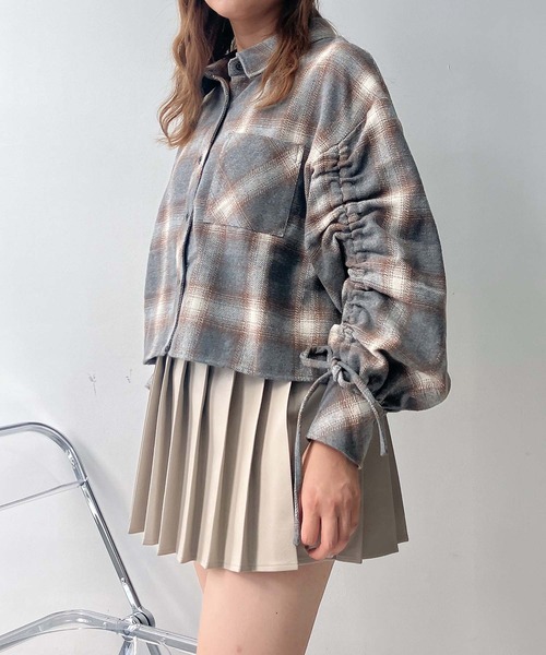 AS KNOW AS plus（アズノゥアズプラス）の「☆袖ドロスト ダブルポケットシャツ（シャツ/ブラウス・レディース・オフホワイト/カーキ/ブルー系/ベージュ系/ブルー系1/イエロー系1/レッド系/ブラック系/ピンク系2/ブラック系2/ホワイト系2/ホワイト系その他/ブラック系その他/ブルー系その他/グレー系3/ホワイト系3/ブラック系3・FREE）」の20枚目の写真