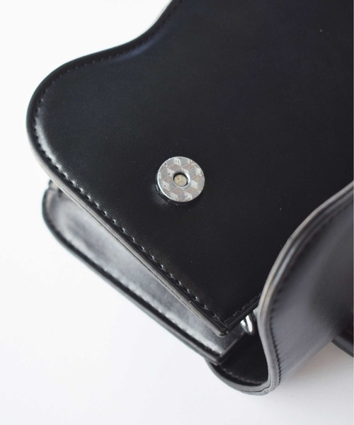 PICCIN（ピッチン）の「ビジューバックルスカラップバッグ（ハンドバッグ・レディース・シルバー/ブラック・FREE）」の13枚目の写真