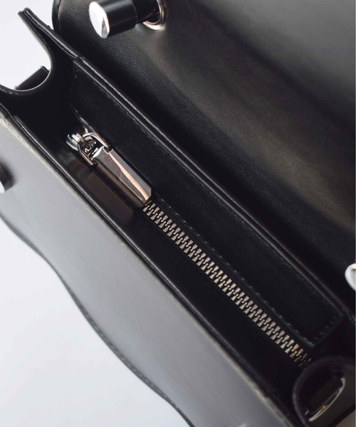 PICCIN（ピッチン）の「ビジューバックルスカラップバッグ（ハンドバッグ・レディース・シルバー/ブラック・FREE）」の14枚目の写真