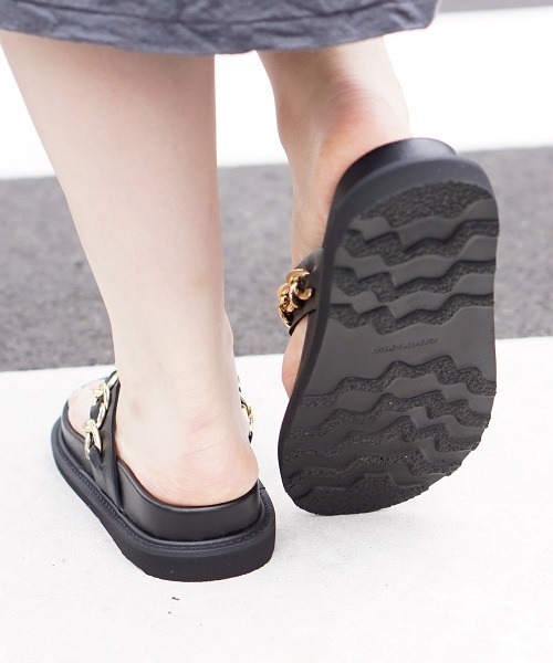 C.E.L.STORE（セルストア）の「CAMINANDO / カミナンド  CHAIN THONG SANDALS 2233W トングサンダル（サンダル・レディース・ブラック・7/6）」の8枚目の写真