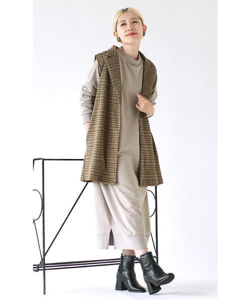 zootie(ズーティー)の「【見た目はON、着心地はOFF。】こなれリラックス 長袖バックタックワンピース(シャツワンピース・レディース・ブラウン/グレイッシュベージュ/オフホワイト/ブルー/ブラック/ブラック×ホワイト/ネイビー/ダークブラウン/ダークグリーン/杢グレー・M)」の16枚目の写真