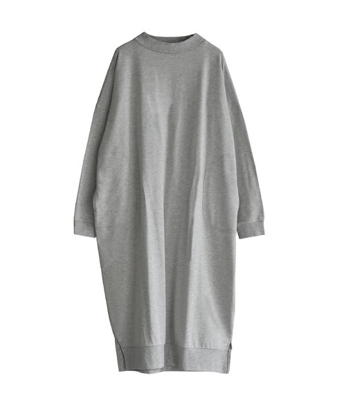 zootie(ズーティー)の「【見た目はON、着心地はOFF。】こなれリラックス 長袖バックタックワンピース(シャツワンピース・レディース・ブラウン/グレイッシュベージュ/オフホワイト/ブルー/ブラック/ブラック×ホワイト/ネイビー/ダークブラウン/ダークグリーン/杢グレー・M)」の12枚目の写真