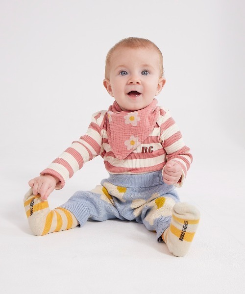 BOBO CHOSES(ボボショーズ)の「Flower bib set(スタイ/よだれかけ・キッズ・ピンク・ONE SIZE)」の3枚目の写真