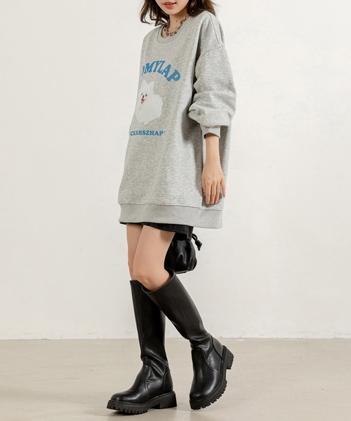 DAY CLOSET（デイ クローゼット）の「【裏起毛】ふわふわのわんちゃんがCute。長袖オーバーサイズドッグプリントスウェット（スウェット・レディース・ピンク/グレー・FREE）」の4枚目の写真