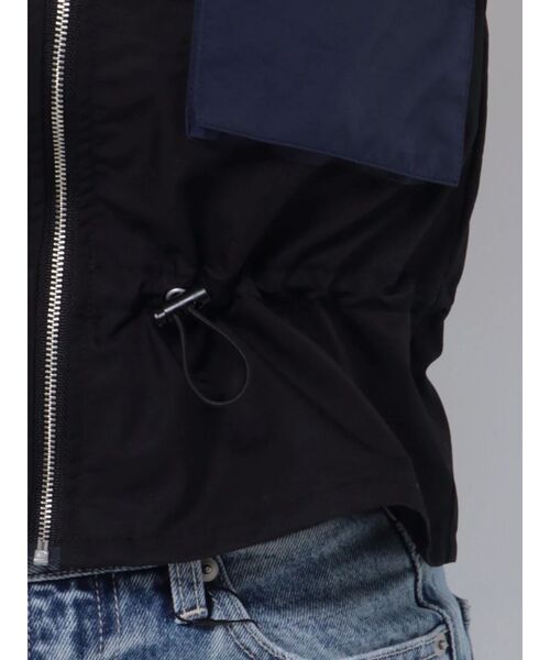 EVRIS(エヴリス)の「ミリタリーデザインベアピスチェ(キャミソール・レディース・ブラック/カーキ・FREE)」の3枚目の写真