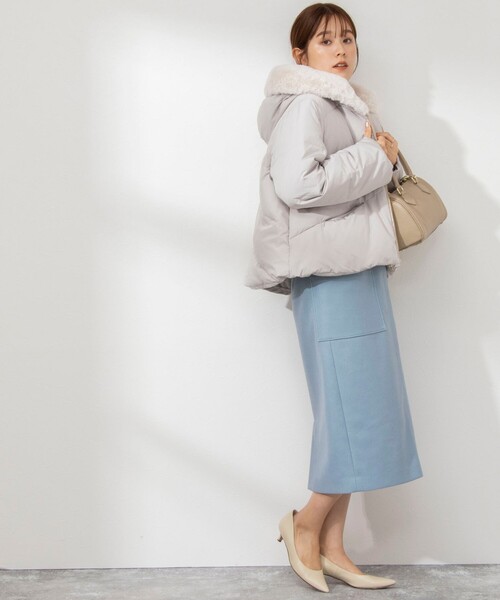 NOLLEY’S（ノーリーズ）の「ファーフードショートダウン（ダウンジャケット/コート・レディース・ベージュ/グレイッシュベージュ・FREE）」の5枚目の写真