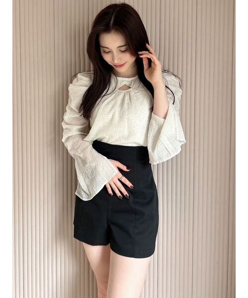 RESEXXY（リゼクシー）の「ハイウエストショートパンツ（その他パンツ・レディース・チャコールグレー/ブラック/アイボリー・FREE）」の6枚目の写真