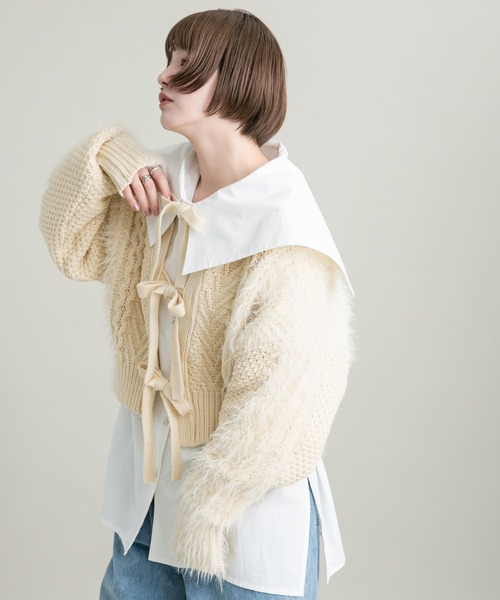 KBF(ケイビーエフ)の「リボンニットカーディガン(ニット/セーター・レディース・アイボリー/チャコールグレー・ONE)」の4枚目の写真