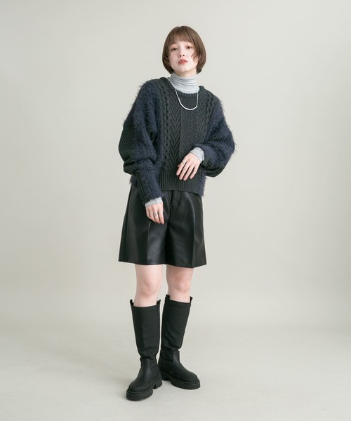 KBF(ケイビーエフ)の「リボンニットカーディガン(ニット/セーター・レディース・アイボリー/チャコールグレー・ONE)」の14枚目の写真