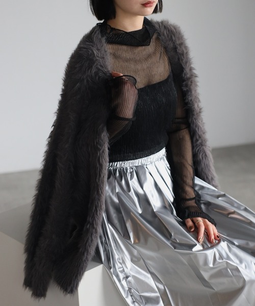 r.（アールドット）の「ラメプリーツ　シアータートルトップス（Tシャツ/カットソー・レディース・ブラック系その他2/シルバー/ライトベージュ/ブラック系その他/ブルー/ピンク・FREE）」の15枚目の写真