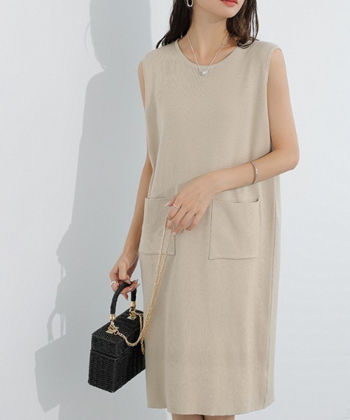 COCOMOMO(ココモモ)の「ノースリーブワンピース クルーネック ワンピース ノースリーブ ミドル丈 リゾート 夏ワンピース 夏服(ワンピース・レディース・ホワイト/グリーン/ブラウン/ピンク/ブラック/ブルー系/パープル/ベージュ・FREE)」の4枚目の写真