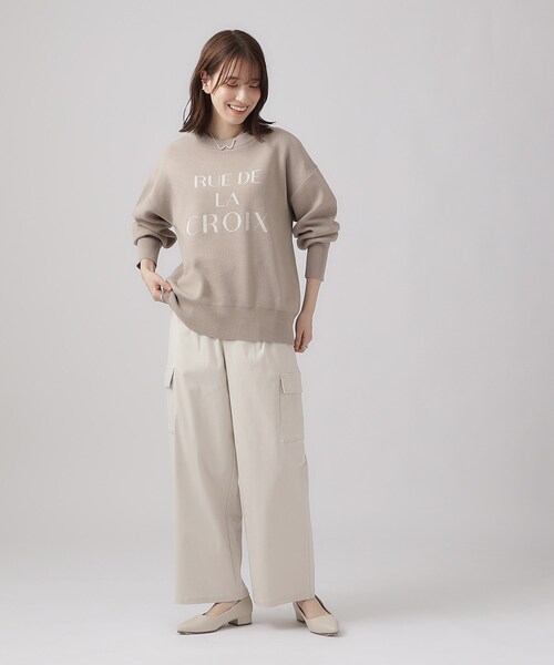 SHOO・LA・RUE（シューラルー）の「◆【洗える】上品見えする スウェットライク ロゴニット（ニット/セーター・レディース・ブルー系その他/ライトベージュ/グレー・02/03/04）」の6枚目の写真