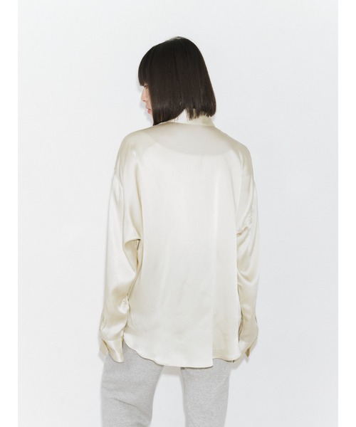 ENCIRCLE（エンサークル）の「【ENCIRCLE/エンサークル】Go to silk shirt/ゴートゥーシルクシャツ（シャツ/ブラウス・レディース・ネイビー/ベージュ・3/2/1）」の13枚目の写真