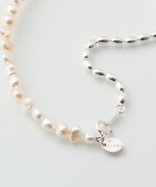 Jieda（ジエダ）の「PEARL SWITCHING NECKLACE（ネックレス・メンズ・シルバー・ONESIZE）」の5枚目の写真