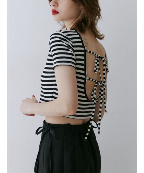 jouetie（ジュエティ）の「ハーフスリーブバックオープンリボントップス（Tシャツ/カットソー・レディース・ブラック/オフホワイト/ピンク/その他1・MEDIUM）」の5枚目の写真