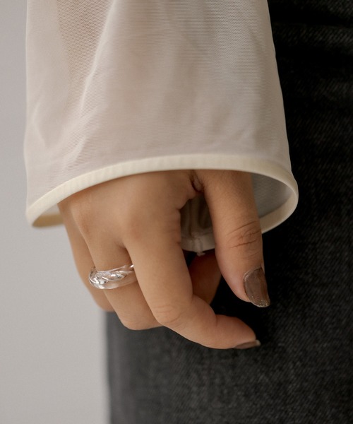 ear PAPILLONNER(イアパピヨネ)の「《金属アレルギー対応》インサイドリング(リング・レディース・シルバー/ゴールド・ONE SIZE)」の11枚目の写真