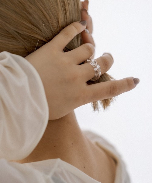 ear PAPILLONNER(イアパピヨネ)の「《金属アレルギー対応》インサイドリング(リング・レディース・シルバー/ゴールド・ONE SIZE)」の12枚目の写真