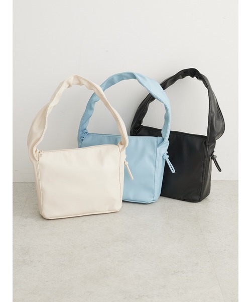 earth music&ecology（アースミュージックアンドエコロジー）の「アジャストハンドルバッグ（ハンドバッグ・レディース・サックスブルー/アイボリー/ブラック・FREE）」の4枚目の写真