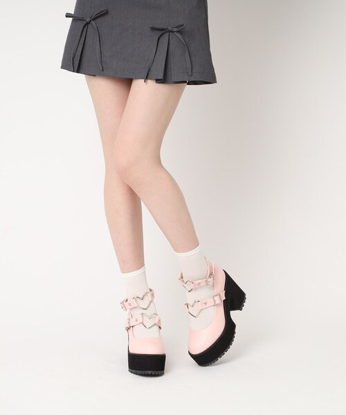 cs T&P（シーエスティーアンドピー）の「厚底ハートベルト付きパンプス 24SS（パンプス・レディース・ブラック/ブラック系1/ピンク系・S/M/L/LL）」の10枚目の写真