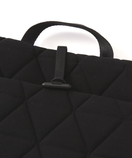 THE NORTH FACE（ザノースフェイス）の「THE NORTH FACE (ザ・ノース・フェイス）Geoface PC Sleeve 13’ ジオフェイスピーシースリーブ13インチ（PC・タブレットケース・メンズ・ブラック・F）」の4枚目の写真