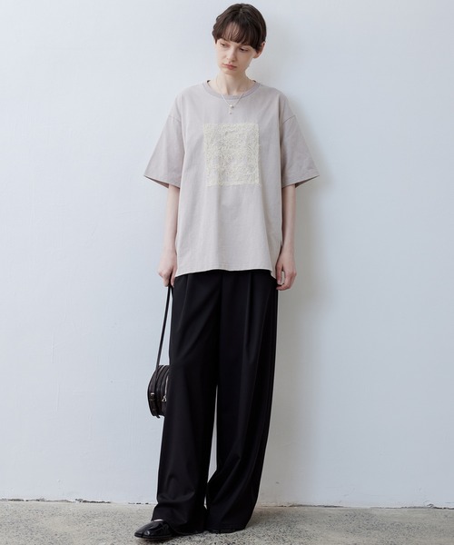 tageechita（タジチタ）の「【tageechita】クラシック フロントタックワイドパンツ（スラックス・レディース・ベージュ/ブラック・L/M/S）」の4枚目の写真