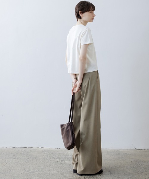 tageechita（タジチタ）の「【tageechita】クラシック フロントタックワイドパンツ（スラックス・レディース・ベージュ/ブラック・L/M/S）」の7枚目の写真