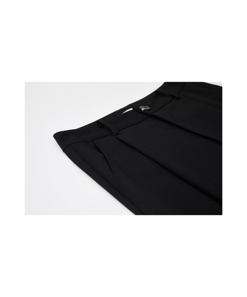 tageechita（タジチタ）の「【tageechita】クラシック フロントタックワイドパンツ（スラックス・レディース・ベージュ/ブラック・L/M/S）」の12枚目の写真