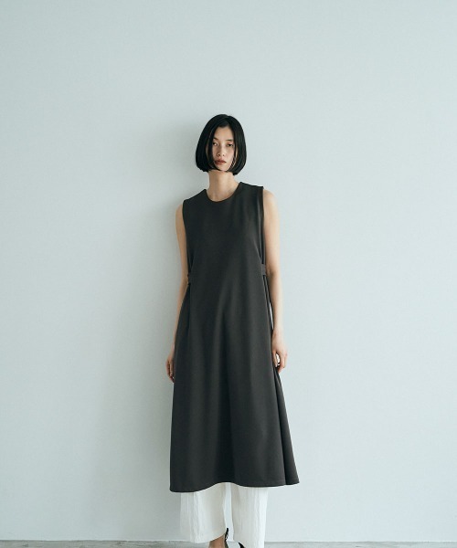marjour(マージュール)の「JERSEY SIDE BELT ONEPIECE(ワンピース・レディース・チャコール/ブラック・M)」の9枚目の写真