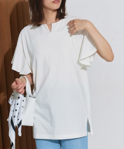 Pierrot（ピエロ）の「ロング丈フレアスリーブキーネックカットソー（Tシャツ/カットソー・レディース・ネイビー/サンドベージュ/ミント/オフホワイト/ブルー/ブラック/グレー系その他/ライトピンク・M/L）」の9枚目の写真