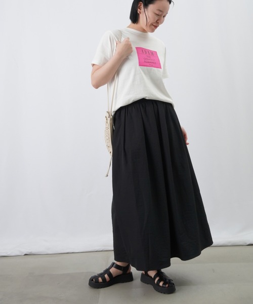 LUCA/LADY LUCK LUCA(ルカ/レディラックルカ)の「LC/LLL ボックスロゴプリントTシャツ(Tシャツ/カットソー・レディース・ブラック/ライトグリーン/ライトグレー/オフホワイト・FREE)」の6枚目の写真