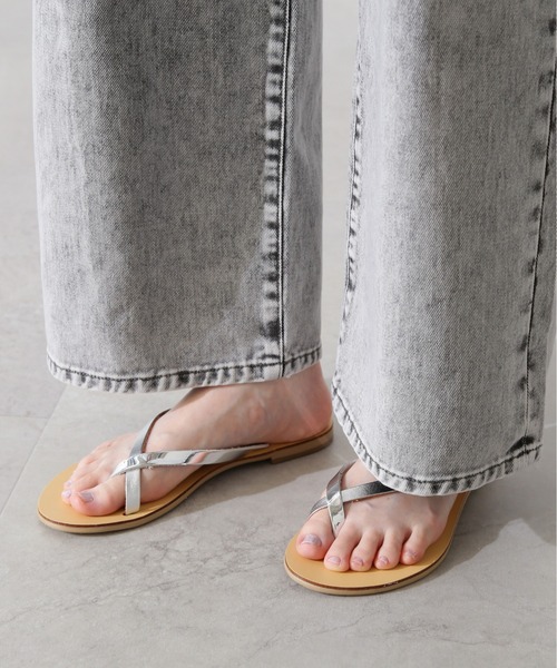 NICOLAS LAINAS（ニコラスライナス）の「◆【NICOLAS LAINAS】トングサンダル（サンダル・レディース・ゴールド/シルバー・37/38）」の4枚目の写真
