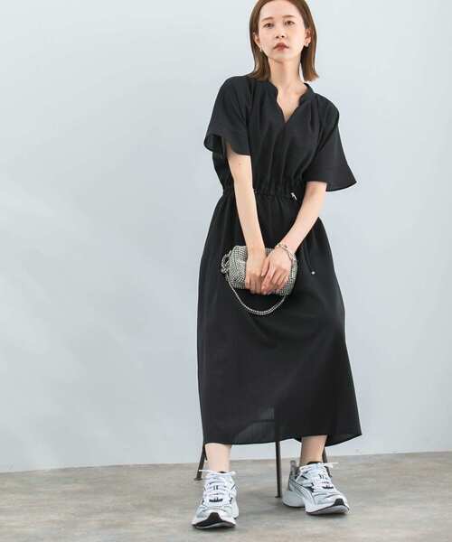 URBAN RESEARCH ROSSO WOMEN（アーバンリサーチ　ロッソ）の「セミシアードロストギャザーワンピース（ワンピース・レディース・ミント/イエロー系その他/ブラック・FREE）」の15枚目の写真