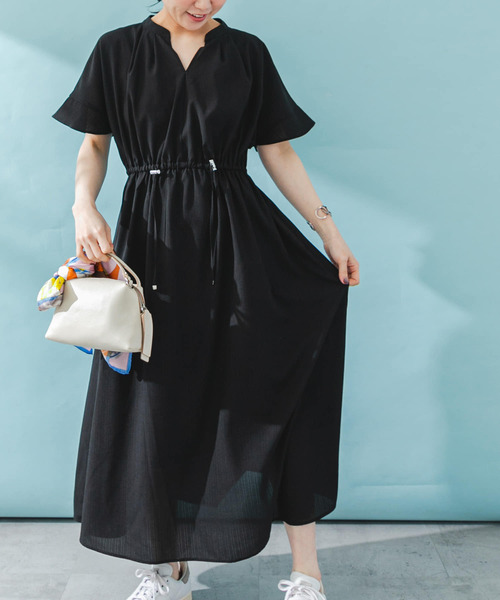 URBAN RESEARCH ROSSO WOMEN（アーバンリサーチ　ロッソ）の「セミシアードロストギャザーワンピース（ワンピース・レディース・ミント/イエロー系その他/ブラック・FREE）」の18枚目の写真