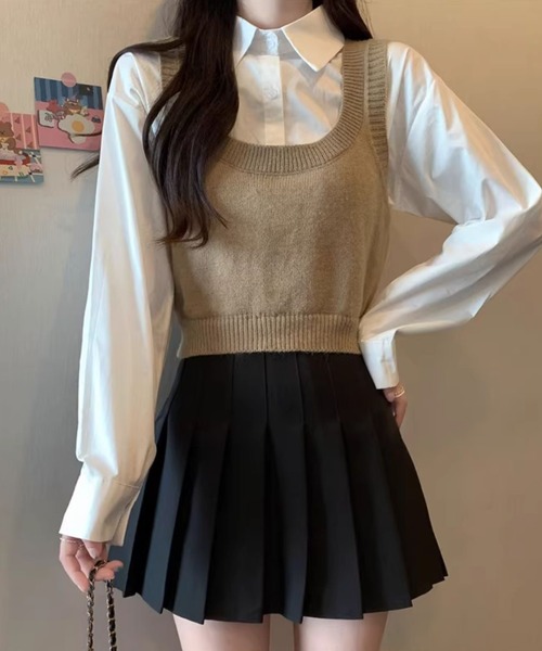 Sibra(シブラ)の「レイヤード仕立てニットベストブラウス(Tシャツ/カットソー・レディース・ベージュ/ブラック/グレー・M)」の17枚目の写真