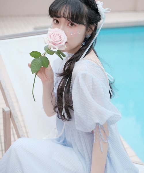 miolite(ミオライト)の「バック リボン デザイン シアー ワンピース miolite(ワンピース・レディース・ホワイト/ブルー・M)」の9枚目の写真