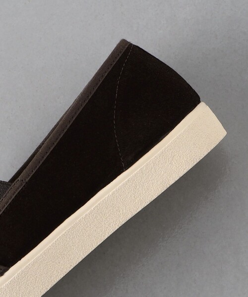 UNITED ARROWS（ユナイテッドアローズ）の「スエード スペイン スリッポン（スリッポン・メンズ・ブラック/ダークブラウン・44/43/42/41/40）」の6枚目の写真