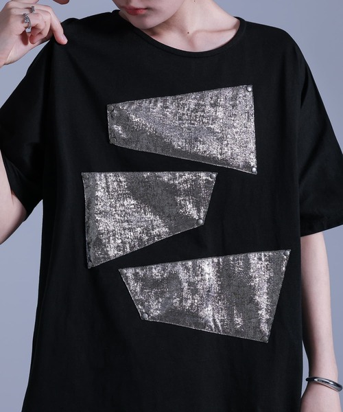 kOhAKU(コハク)の「アシメ箔デザインチュニックTシャツ(Tシャツ/カットソー・レディース・オフホワイト/ブラック・FREE)」の18枚目の写真