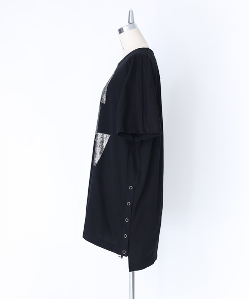 kOhAKU(コハク)の「アシメ箔デザインチュニックTシャツ(Tシャツ/カットソー・レディース・オフホワイト/ブラック・FREE)」の3枚目の写真