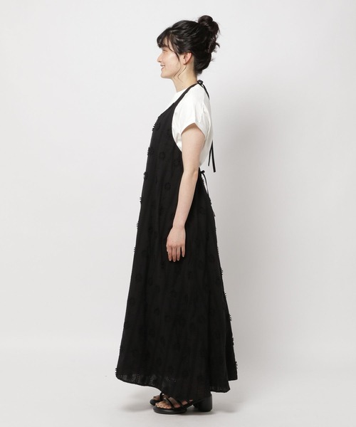 niko and...（ニコアンド）の「フラワーレースホルターネックワンピース（ワンピース・レディース・オフホワイト/ブラック・FREE）」の10枚目の写真