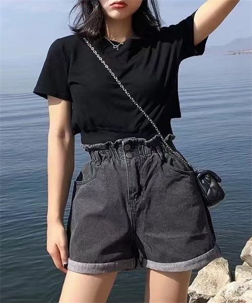 FREE STYLISTS(フリー スタイリスト)の「ロールアップデニムショートパンツ(デニムパンツ・レディース・ブルー/ホワイト/ダークグレー・S/M/L/XL)」の15枚目の写真