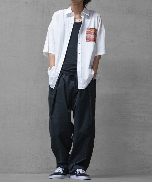 JOHN'S CLOSET（ジョンズクローゼット）の「【i】バルファレースポケット ブロードビッグシャツ（シャツ/ブラウス・メンズ・ブラック/ホワイト・MEDIUM/LARGE/X-LARGE）」の6枚目の写真