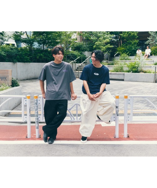 LIBERE（リベーレ）の「『LIBERE REBLE』REBEL FUTURE LOGO TEE（Tシャツ/カットソー・メンズ・チャコールグレー/ブラック・LARGE/MEDIUM/SMALL）」の8枚目の写真