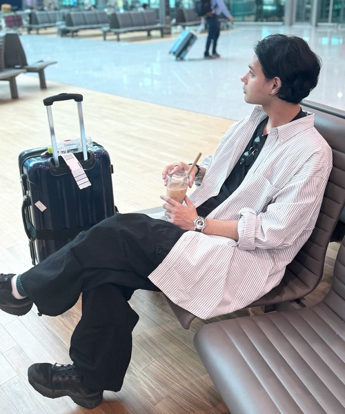 CERCA（チェルカ）の「オーバーサイズリゾートストライプシャツ(MI)（シャツ/ブラウス・メンズ・ネイビー/ライトブルー/グレー・LARGE/MEDIUM）」の4枚目の写真