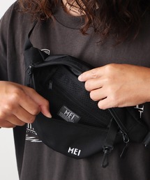MEI/メイ BOTTOMLINE S ショルダーバッグ