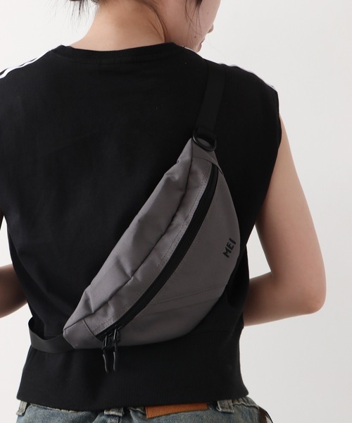 MEI（メイ）の「MEI/メイ BOTTOMLINE S ショルダーバッグ（ショルダーバッグ・メンズ・グレー/ブラック/ネイビー・FREE）」の11枚目の写真
