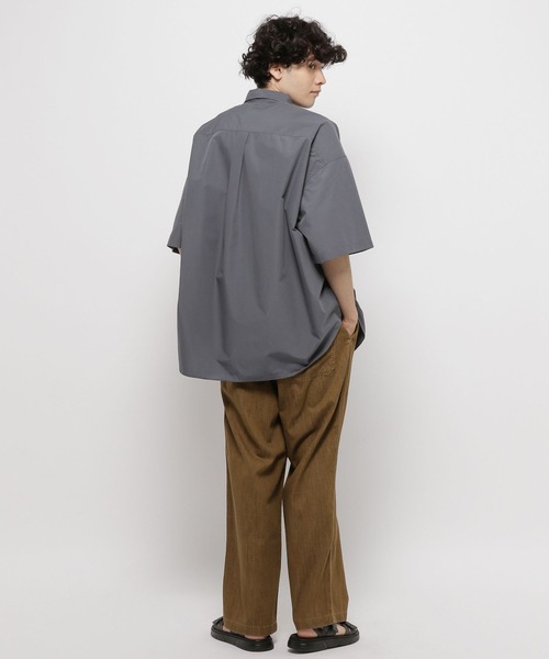 niko and...（ニコアンド）の「エクストラワイドショートスリーブシャツ（シャツ/ブラウス・メンズ・サックスブルー/オフホワイト/チャコール/ライトグリーン・BIG(L)）」の7枚目の写真